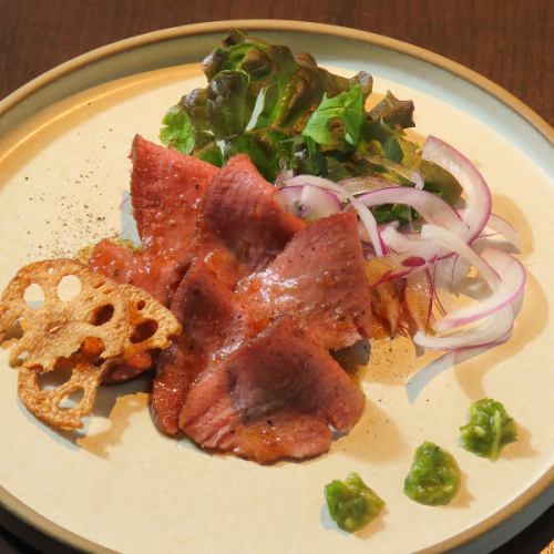 牛タンのローストビーフ
