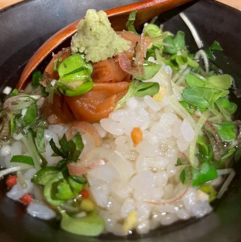 燻製梅干し出汁茶漬け