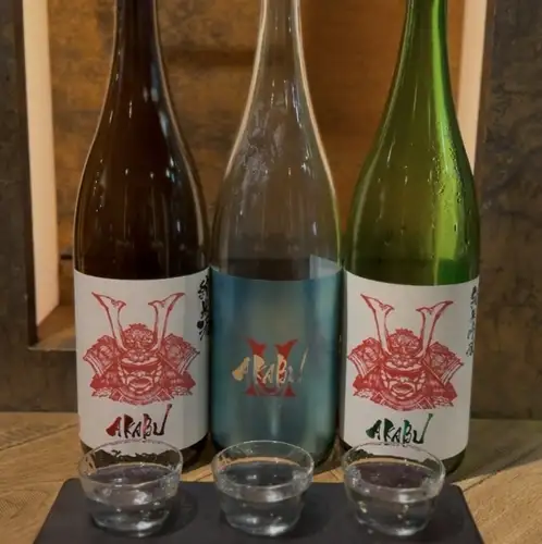 飲み比べ1,800円(税込)~ご用意。お好みに合わせてご提供