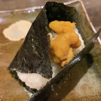 おにぎり （すじこ、塩雲丹、とろたく）