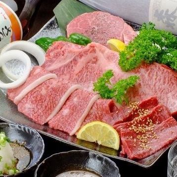 コスパ◎で大人気！黒毛和牛焼肉食べ放題3480円(税込)～