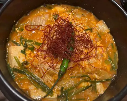 激辛スンドゥブ煮込みラーメン