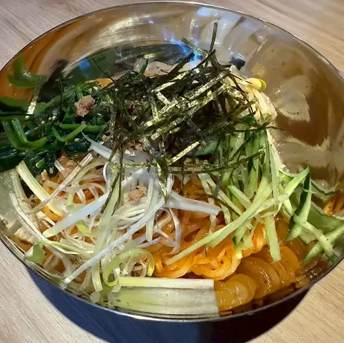ビビン麺