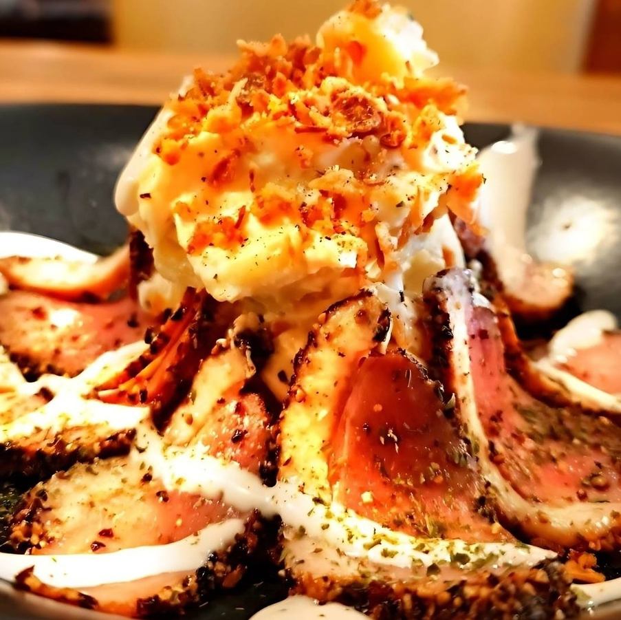 我们不仅有正宗的烤串和高汤关东煮,还有各种正宗的配菜。