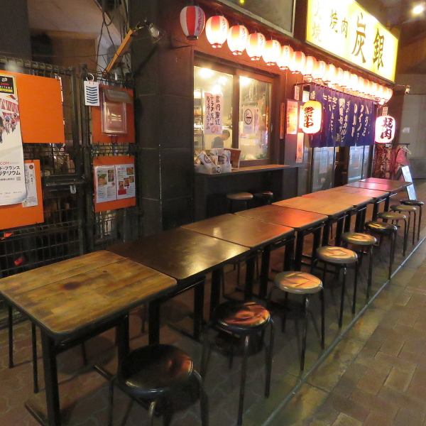 お外のテラス席は、少人数~大人数までレイアウト組み合わせ自由!外の空気を感じながらの焼肉をお楽しみください