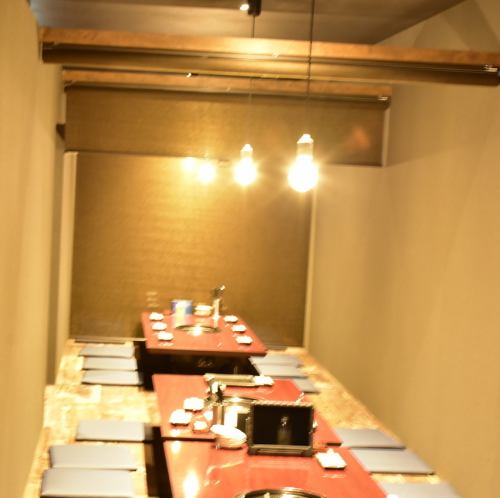 Banquets are also possible in private rooms! There is a private room with sunken kotatsu table seating for six people.