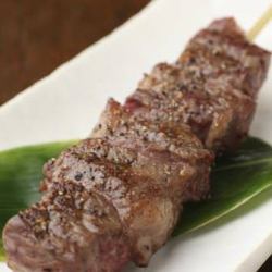 烤熟但马牛腿肉串 1串