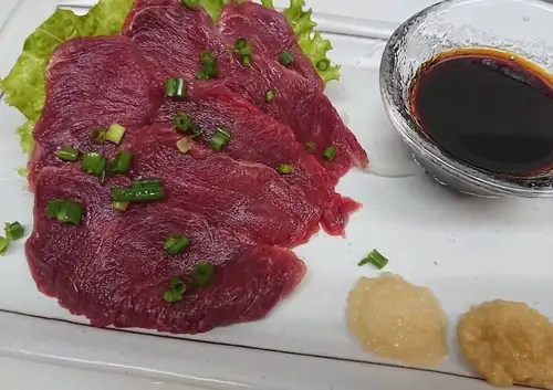 馬刺し