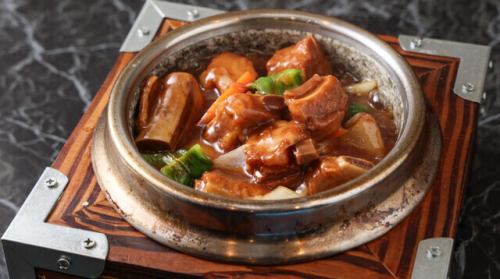 石鍋スペアリブご飯