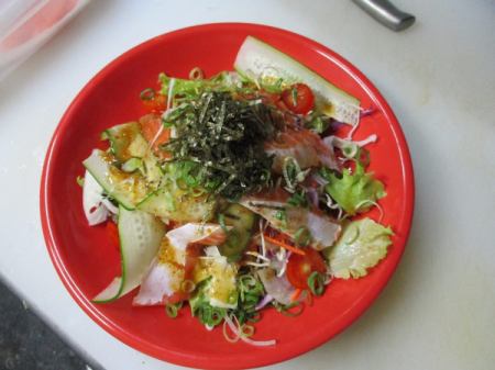 연어의 일본식 샐러드