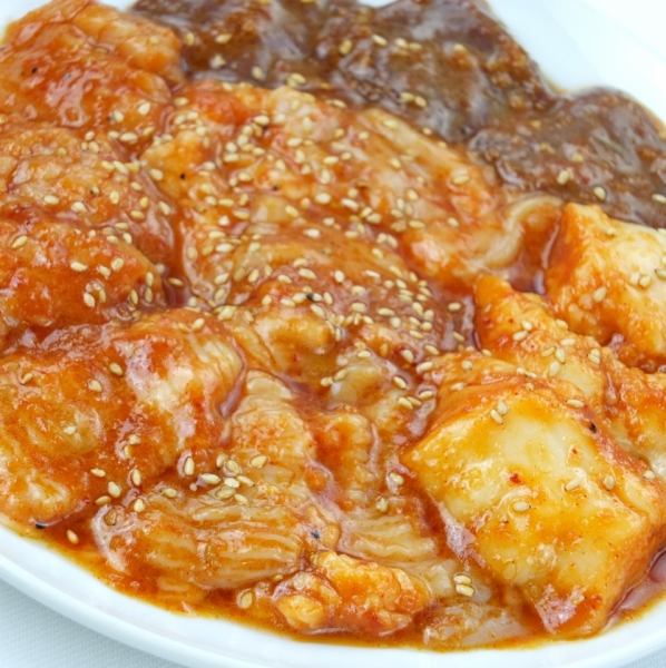 コスパ◎注文を受けてから切る【旨味】たっぷりのお得な絶品『ホルモンセット』は一度食べたら病みつきに♪