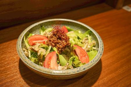Genpachi salad (minced meat salad)