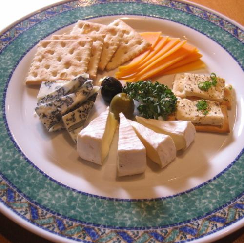 チーズ盛り合わせ