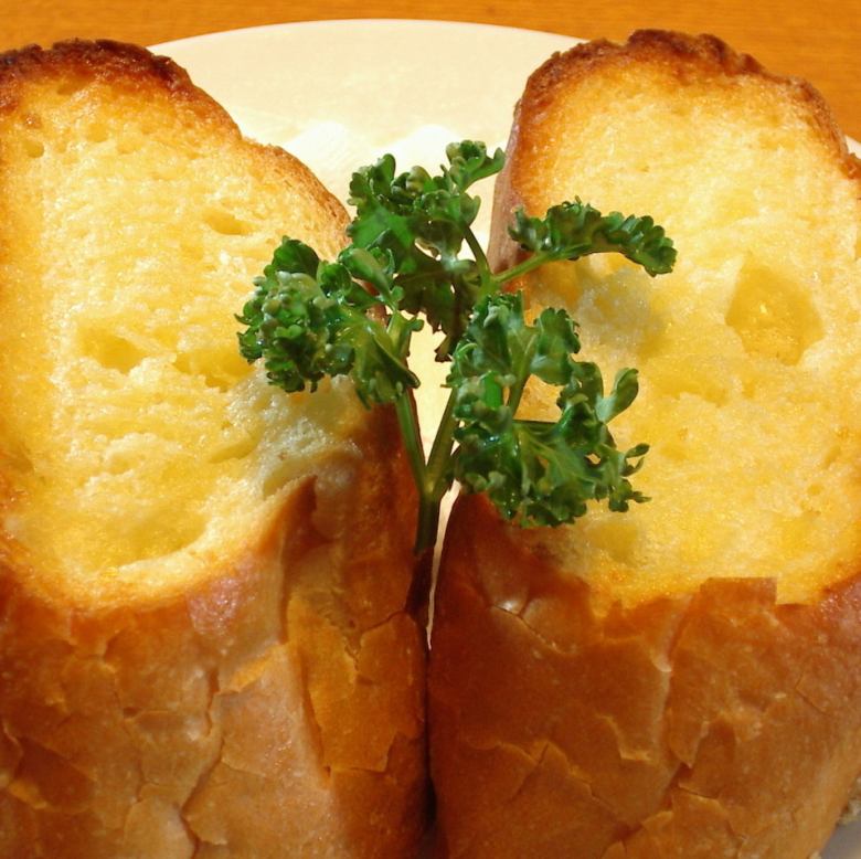 ガーリックトースト