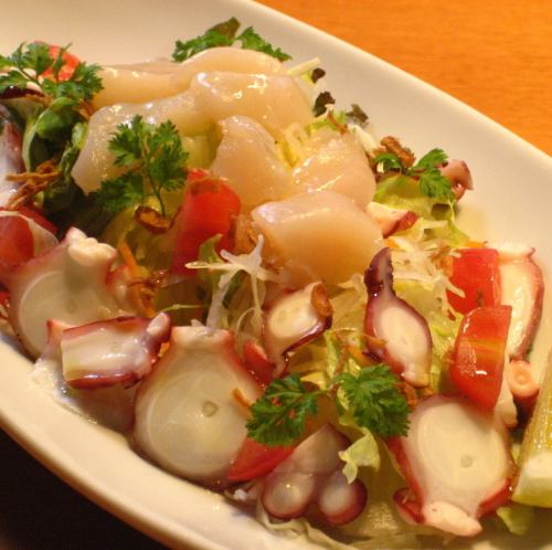 貝柱とタコのサラダ