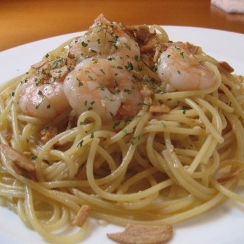 スパゲッティ 小海老のぺぺロンチーノ