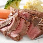 【デザートと2時間飲み放題付きコース】前菜・冷&温肉料理から満腹7品5500