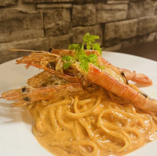 海老のトマトクリームパスタ