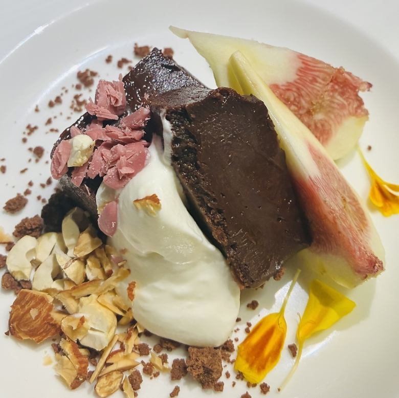 フランス産チョコレートの濃厚ショコラテリーヌ