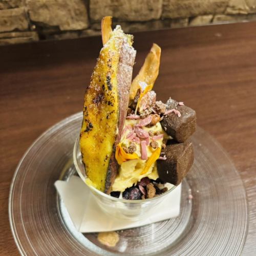 紅はるかと鳴門金時のパフェ