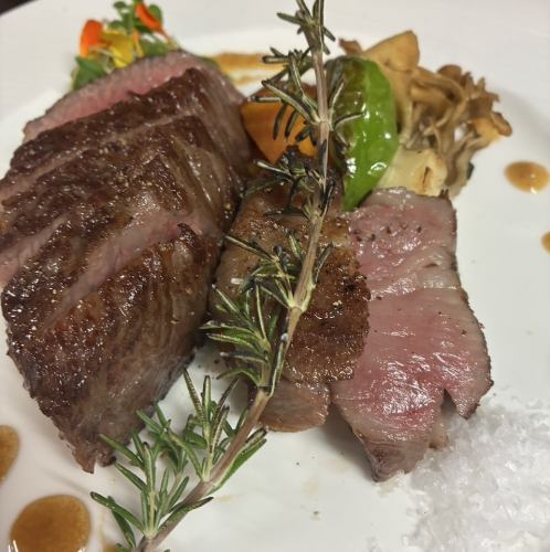 炭火焼肉の香ばしさ