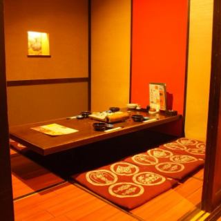 2名様から6名様までご利用いただける掘りごたつ個室です♪