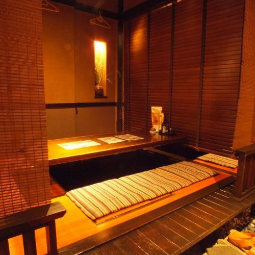 ゆったり過ごせる掘りごたつ席は完全個室と半個室多数有