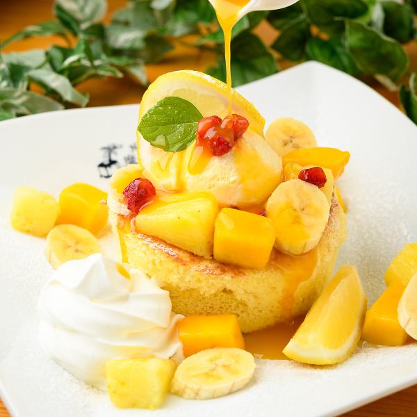 [Recommended] Very popular! Premium Pancake Tropical 1,955 yen (tax included)