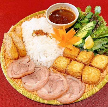 ブンダウ（揚げ豆腐つけビーフン）