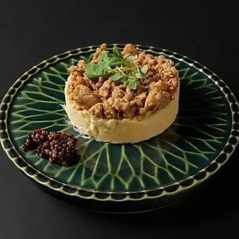 薪焼そぼろのポテトサラダ