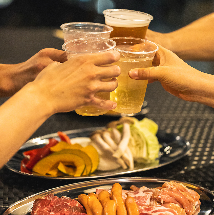 【生ビールも飲み放題！持込可能！】上質なお肉5種など全8品！2時間飲み放題付き！贅沢BBQプラン | ラビットブースト 福岡 天神