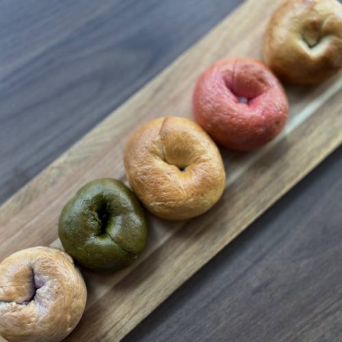 ランチメニューはベーグル2種・ドリンクバー付き