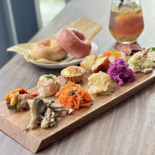 12種類のファーマーズデリプレート〈限定20食〉