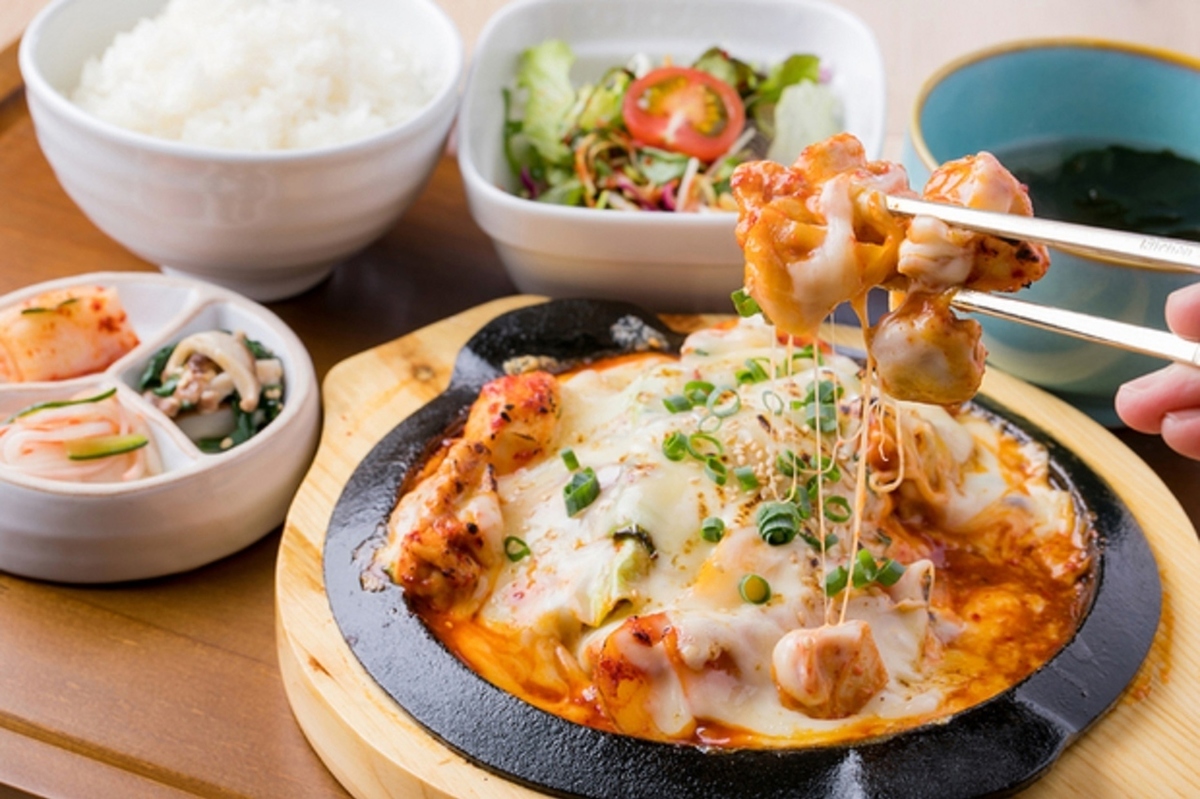 チゲ料理&韓国鉄板 HIRAKU【公式】