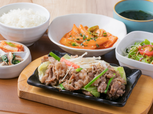 Beef Bulgogi and Toppocchi