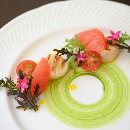 【6/1～8/31ランチ】「シャルマン」旬魚のポワレとオードブル、スープ、デザートなど 全6品