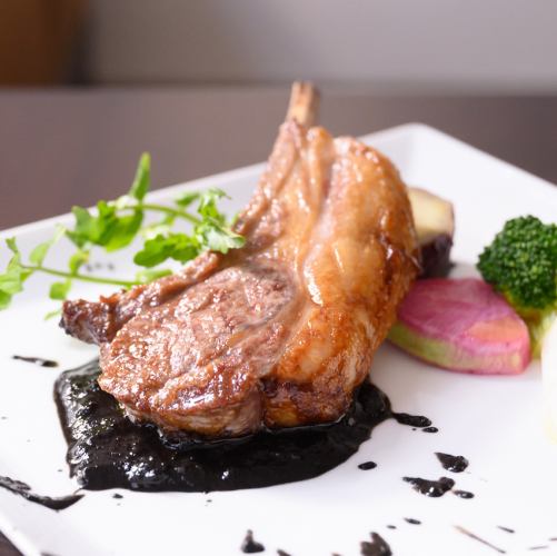 [Lunch from March 4th to May 31st] "Saison" - 7 dishes including roast lamb, hors d'oeuvres, soup, and dessert