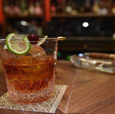 シガーに合うドリンクを多彩にご用意