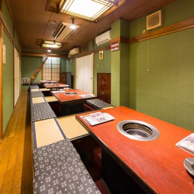 【大人数対応の和室】20名様規模の貸切にも対応可能な当店は、宴会や飲み会、記念日や、女子会など、各種シーンでご利用頂きやすくなっております。どうぞ、お気軽にご利用下さい◎