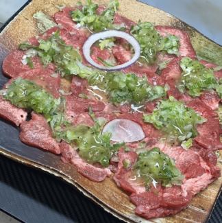 葱いっぱいの塩タン