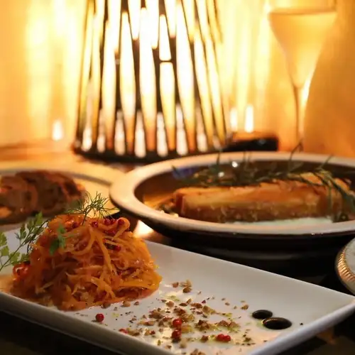 Enjoy a course meal at our hidden gem of a cafe!