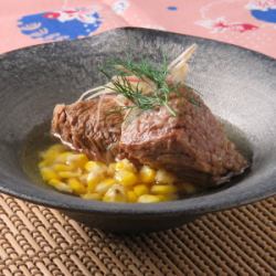 白老和牛の牛スネ肉の煮込み