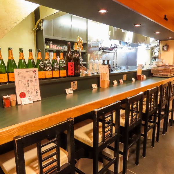 フラット入れる気軽さが魅力。仕事終わりの一杯や、0次会・2軒目のサク飲みにも最適です。当店自慢の出来立てビールと美味しいおつまみを、思い立った時にいつでもお楽しみいただけます。