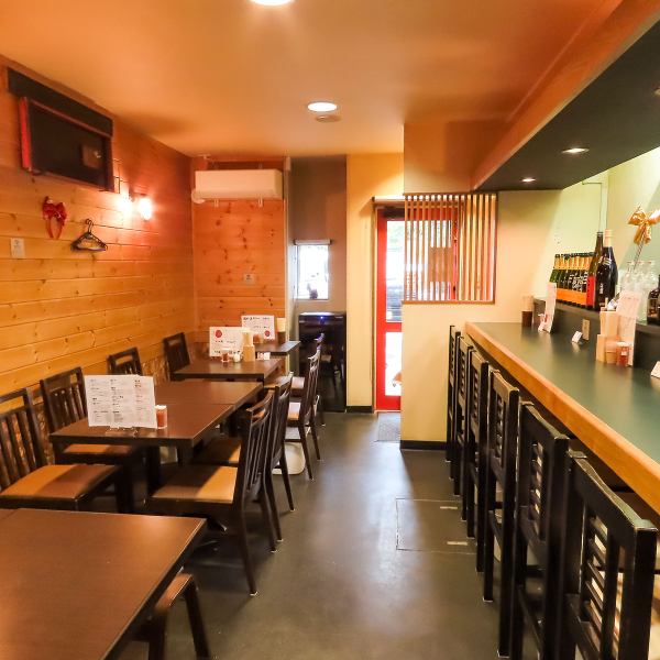 美味しいお酒と絶品おでんと創作料理で盛り上がりませんか？ ゆったりとしたお席で、職場の仲間や友人と楽しいひとときをお過ごしください。