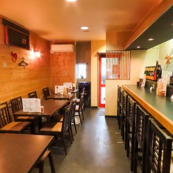 最大12名様の宴会いけます。ふらっと入れて飲めます。