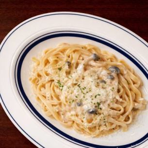 Three kinds of mushroom porcini cream