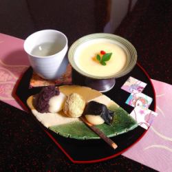 [Seasonal Limited Edition] Winter Sweets Plate