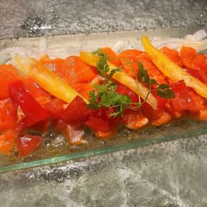 サーモンのカルパチョ