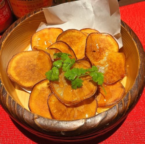 さつまいもチップ