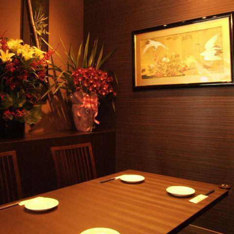 Our popular, completely private room seating for 6 people.It can also be used for birthdays and anniversaries.The stylish interior is recommended for adult drinking parties and after-parties where you want to drink in peace. Make your reservations early!Welcoming and farewell parties.